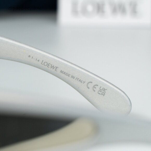 Loewe Men Sunglasses White Gold Mirror Pilot LW40132I 24C NEW AUTHENTIC - Picture 6 of 9